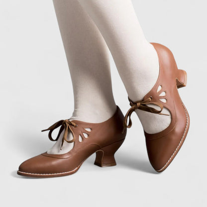 Leandra - Orthopädische Riemenschuhe